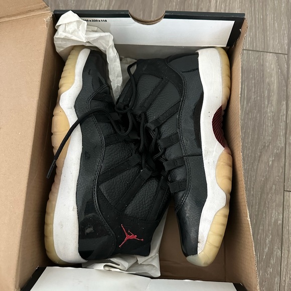 Air Jordan 11 GS ‘72-10’ - Picture 6 of 9